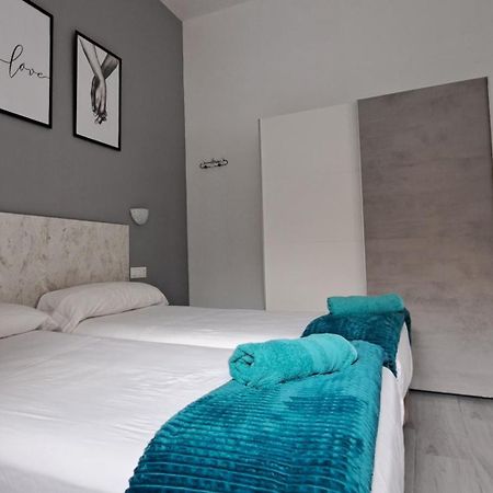 Apartamento La Loperana Malaga Bagian luar foto