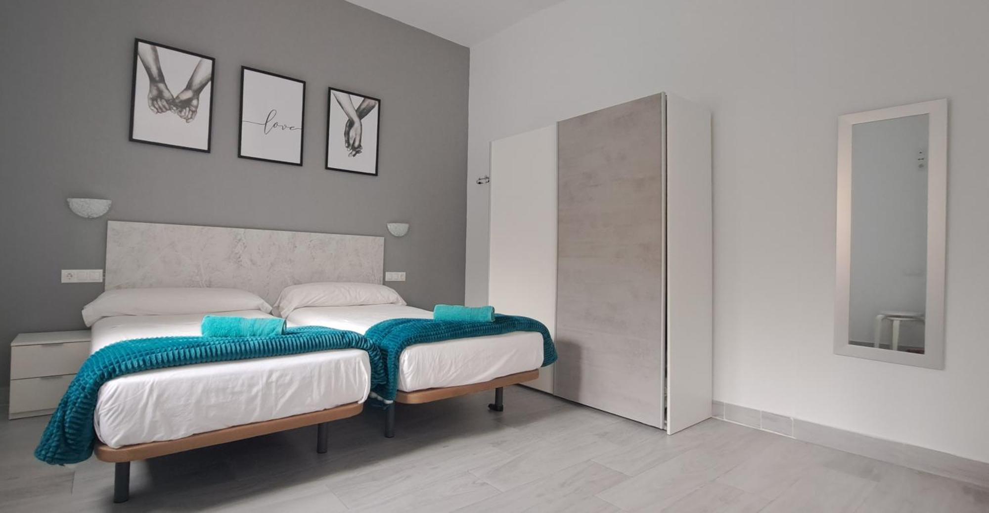 Apartamento La Loperana Malaga Bagian luar foto